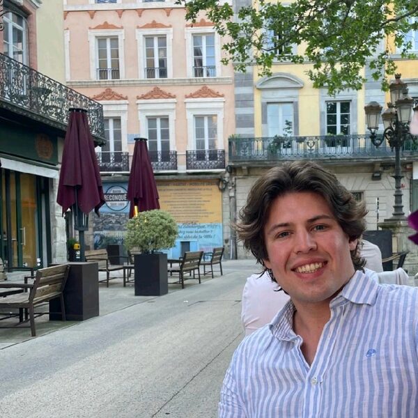 Luke, founder of LukeDoesMaths